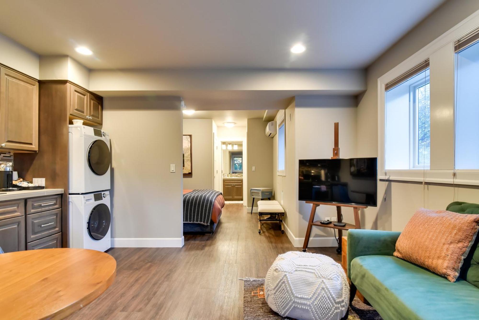 Walkable Less Than 1 Mi To Dtwn! Apartment